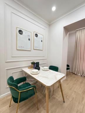 Nura's apartment
